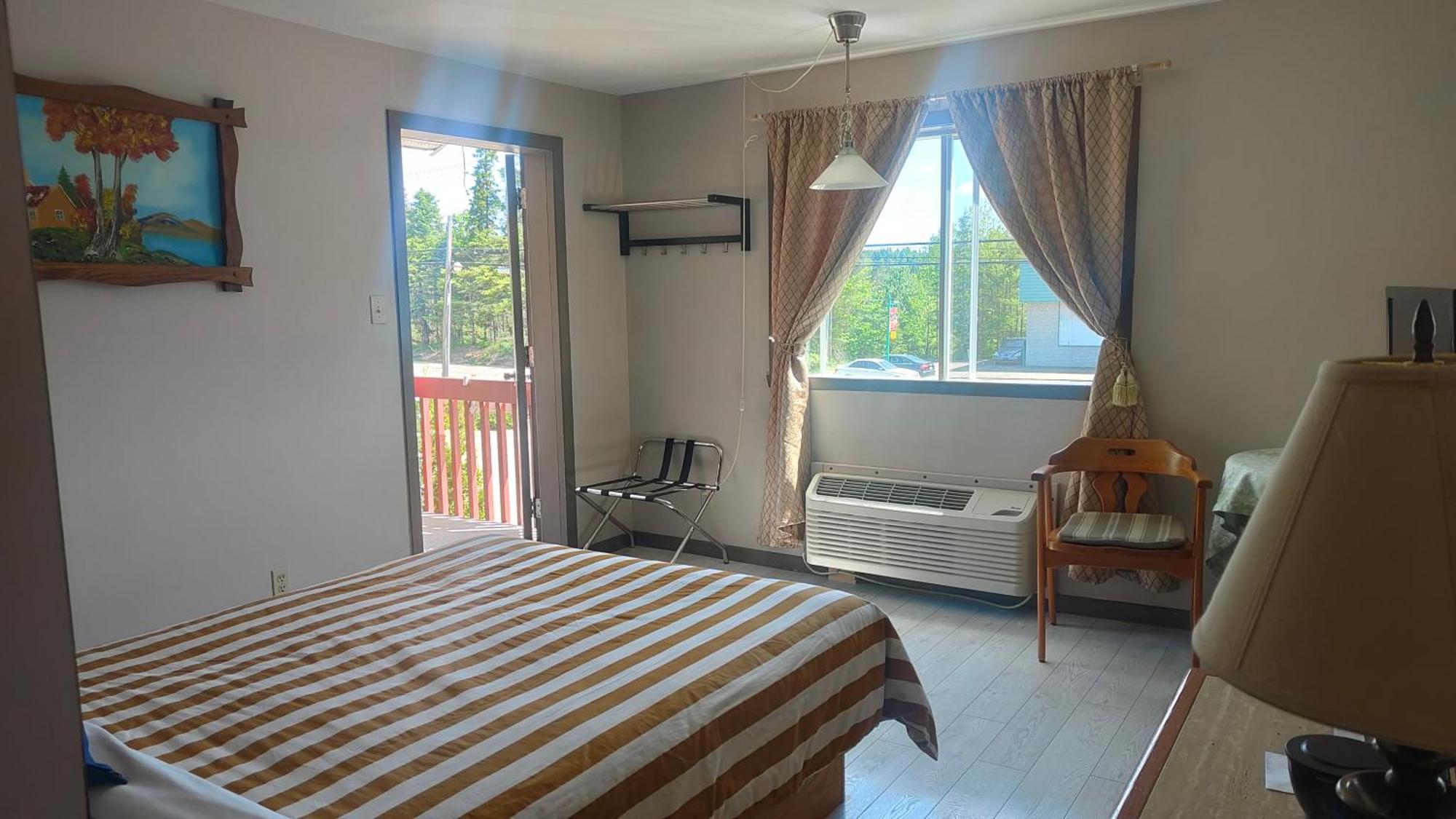 Motel Le Radisson de Val-David Habitación foto