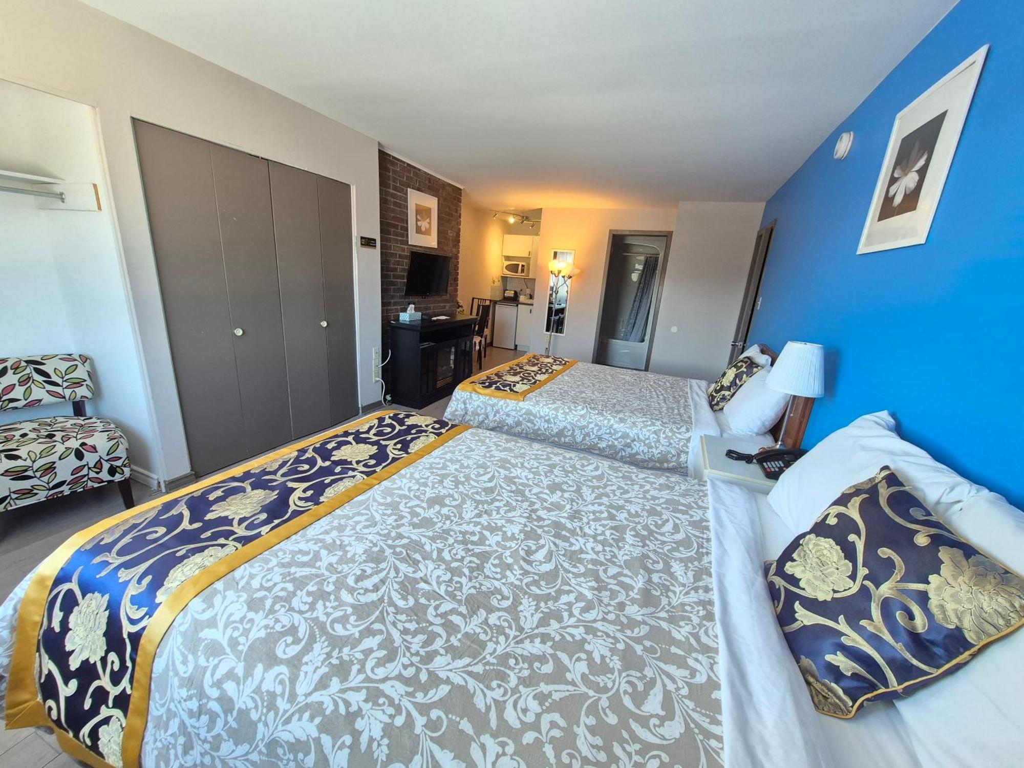 Motel Le Radisson de Val-David Habitación foto